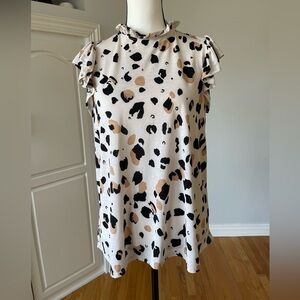 mts size large ruffles on sleeves NWT